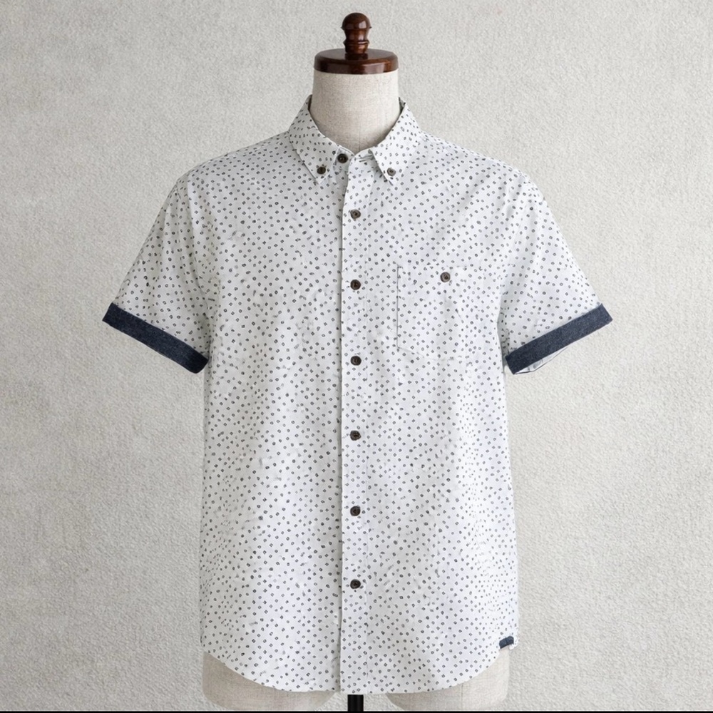Eighty Eight Men's Short Sleeve White Blue Button Down 100% Cotton Shirt Large